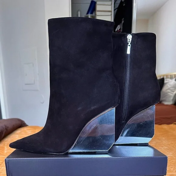 BACK IN STOCK - Schutz Mirror Bootie - Picture 4 of 4